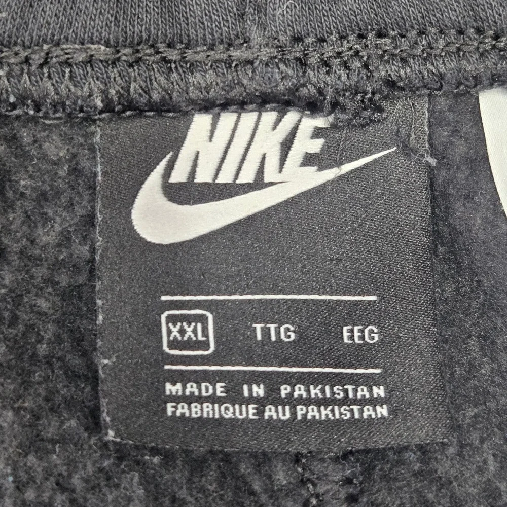 Nike Fleece Shorts Black Oversized Swoosh Logo Athletic Gym Mens 2XL BV2721-010